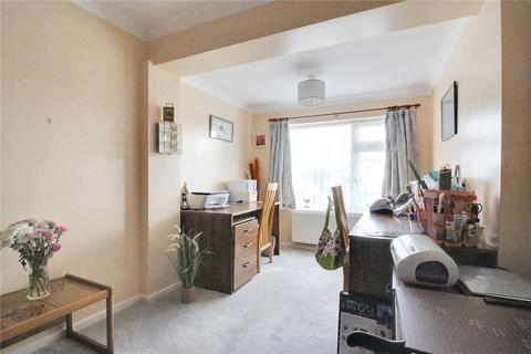31 Cedar Drive, Attleborough, NR17 2EX