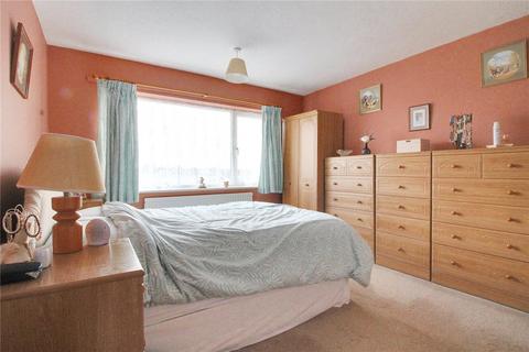 31 Cedar Drive, Attleborough, NR17 2EX