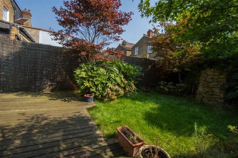 8 Stuart Road, London, SW19 8DH