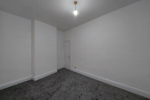 3 bedroom terraced house to rent - Clare Street, Burnley BB11