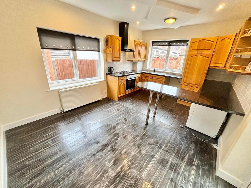 Guildford Avenue, Bispham FY2 2 bed bungalow for sale £185,000