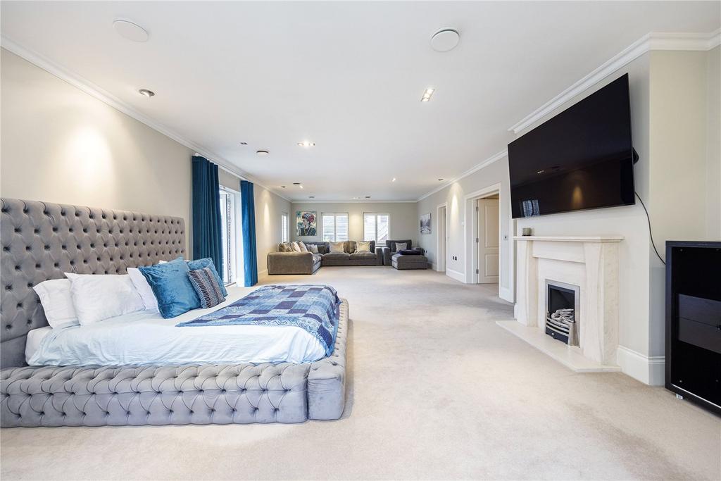 Principal Bedroom