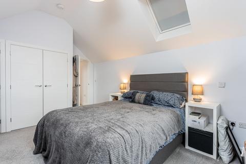 1 bedroom semi-detached house to rent - Horley RH6