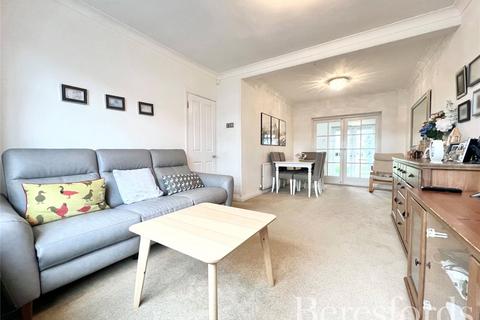 49 Primrose Glen, Hornchurch, RM11 2NL