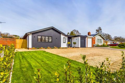 3 bedroom bungalow for sale, Braemar Drive, Highcliffe, Christchurch, Dorset, BH23