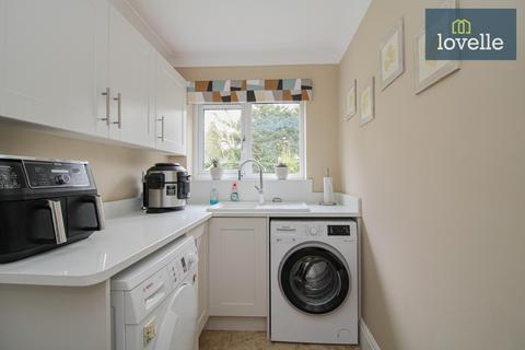 11 Augusta Oaks, Grimsby, DN34 4UG