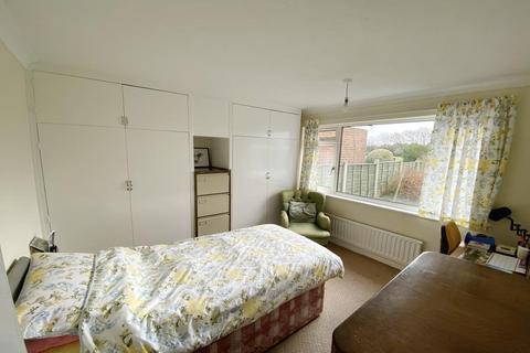 12 Compton Crescent, West Moors, Ferndown, BH22 0BZ
