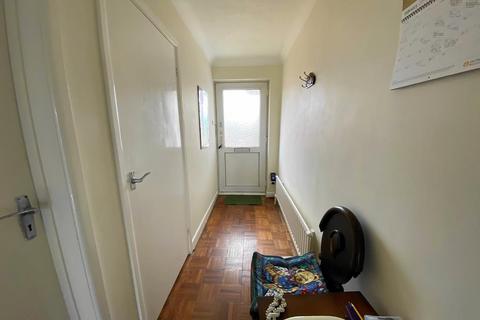 12 Compton Crescent, West Moors, Ferndown, BH22 0BZ