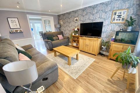 3 bedroom terraced house for sale - Faversham Place, Cramlington, Northumberland, NE23 1RX