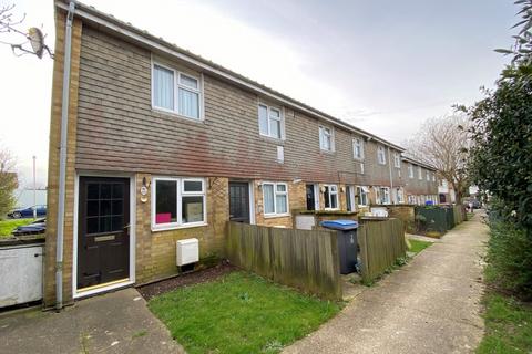 2 bedroom flat to rent - Owen Square, Deal, CT14