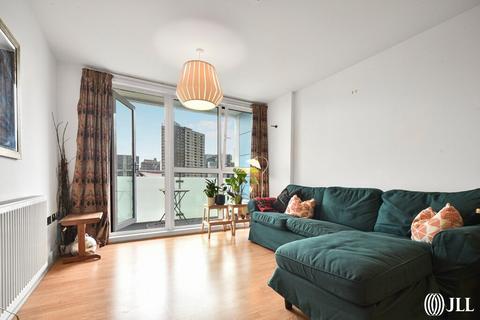 2 bedroom flat for sale - Apollo Court, High Street, London, E15