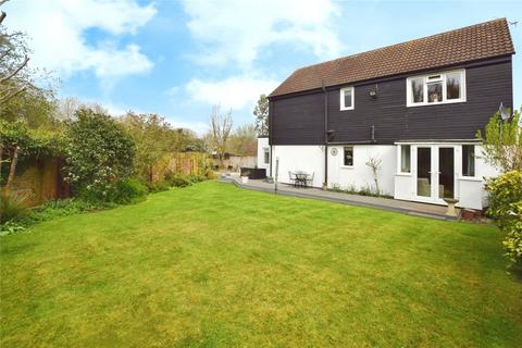 4 bedroom detached house for sale, Fennfields Road, South Woodham Ferrers, Chelmsford, Essex, CM3