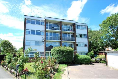 2 bedroom apartment to rent - Tower Court, Tower Hill, CM14