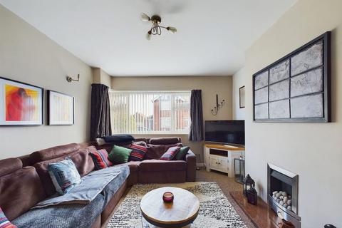 30 Ash Grove, Whitby, YO21 1HU