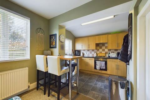 30 Ash Grove, Whitby, YO21 1HU