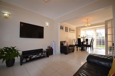 3 bedroom detached house for sale, Weston Drive, Stanmore, Middlesex, HA7 2EW