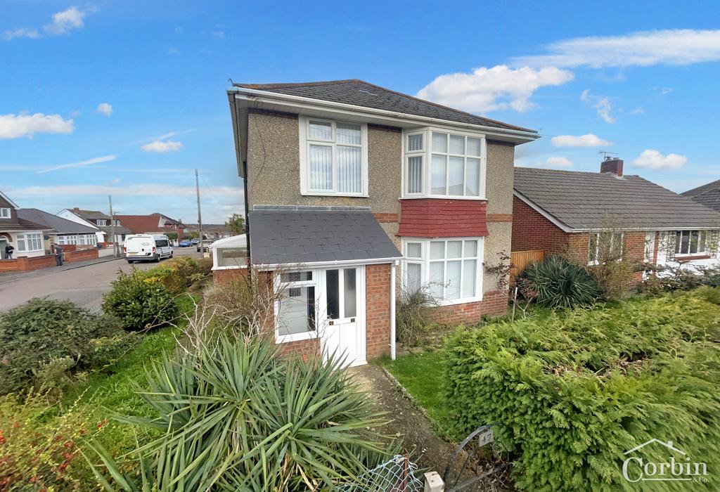 Headswell Crescent, Bournemouth, Dorset 3 bed detached house for sale