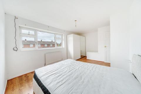 2 bedroom end of terrace house for sale, Ashford,  Surrey,  TW15
