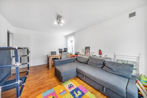 2 bedroom flat for sale - Woodfield Avenue, Streatham