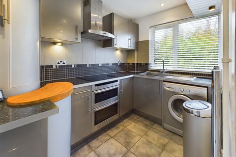 3 bedroom end of terrace house to rent - Hazelwood Close Cambridge