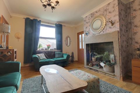 3 bedroom end of terrace house for sale, Halifax Road, Liversedge, West Yorkshire, WF15