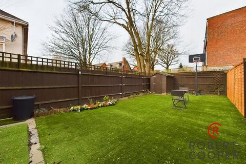 3 Wren Lane, Ruislip, HA4 8FJ