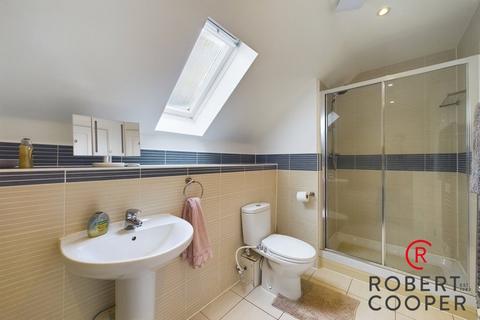 3 Wren Lane, Ruislip, HA4 8FJ