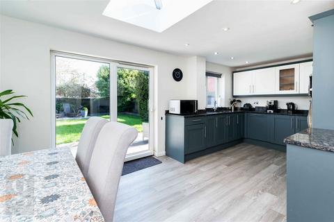 3 bedroom detached house for sale - Queenswood Drive, Hampton Dene, Hereford, HR1 1AT