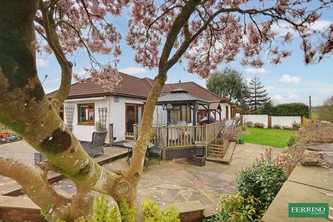 3 bedroom detached bungalow for sale - St. Swithins Road, Oldcroft, Lydney, Gloucestershire. GL15 4NF