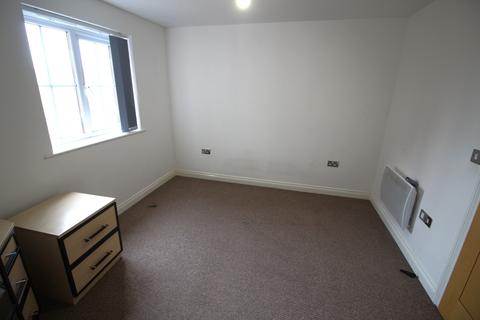 2 bedroom flat for sale - Derby Court, Bury, BL9