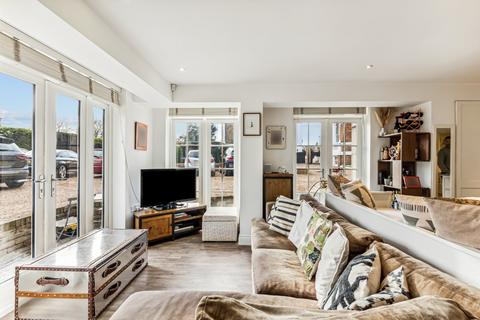2 bedroom apartment for sale, Clapham Common North Side, London, United Kingdom, SW4