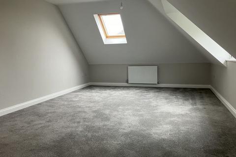 2 bedroom apartment to rent, 421 Reading Road, Winnersh, Wokingham, Berkshire
