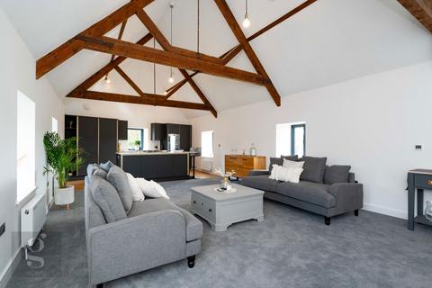 4 bedroom barn conversion for sale, Holmer House Close, Hereford