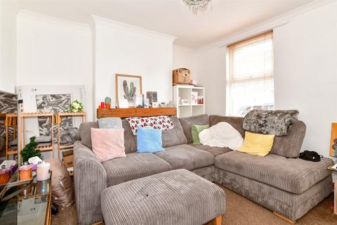 1 bedroom end of terrace house for sale, Victoria Place, Faversham, Kent