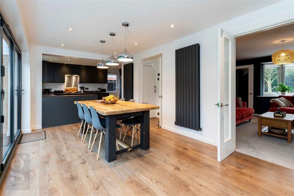 Stoneleigh Drive, Belmont, Hereford 4 bed detached house for sale £