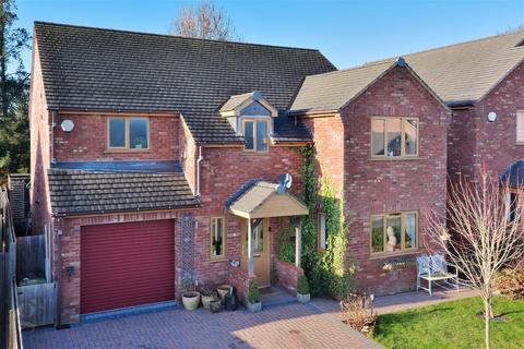 4 bedroom detached house for sale, Fairlea Close, Cradley, Herefordshire