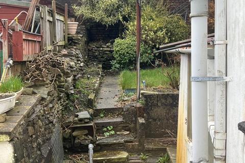 8 Frederick Street, Ferndale, CF43 4HR