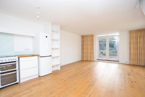 3 bedroom maisonette for sale, Grimston Gardens, Folkestone, Kent, CT20