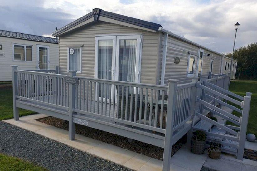 Mablethorpe Chalet and Caravan Park... 2 bed static caravan - £28,000