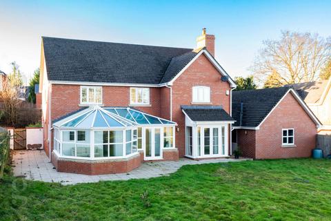 5 bedroom detached house for sale, Walney Lane, Aylestone Hill, Hereford, HR1 1JD