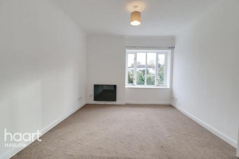 1 bedroom flat to rent, Station Road, Sawbridgeworth