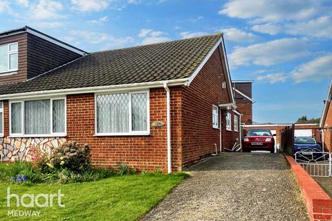3 bedroom bungalow for sale, Woodview Rise, Rochester