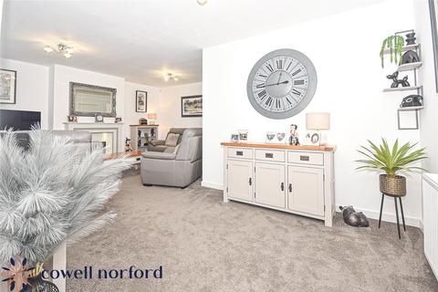 2 bedroom bungalow for sale - Norden, Rochdale OL12