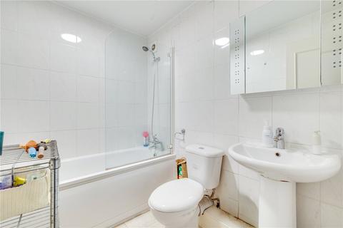 2 bedroom apartment for sale - Swan Court, Fulham Road, London, SW6