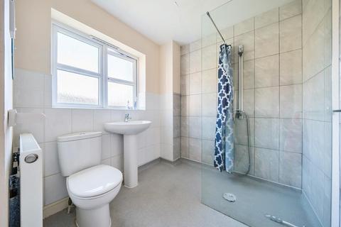 3 Cherry Tree Way, Carterton, OX18 1GE