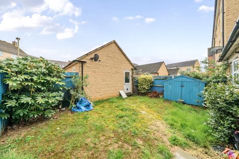 3 Cherry Tree Way, Carterton, OX18 1GE