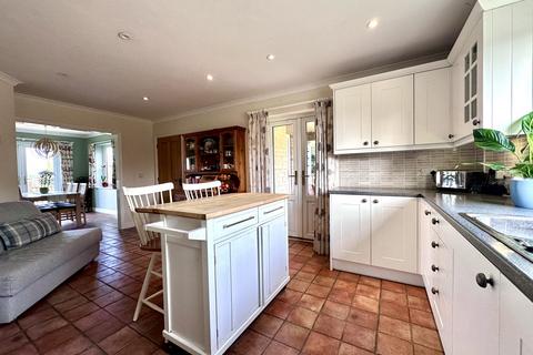 5 bedroom detached house for sale, Low Road, Queen Adelaide CB7 4UQ