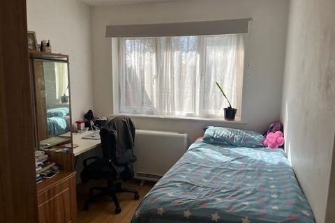 2 bedroom flat for sale - Kelly Court, Northwick Avenue, Kenton, Harrow