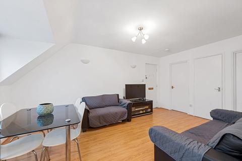 2 bedroom flat for sale, Kelly Court, Northwick Avenue, Kenton, Harrow