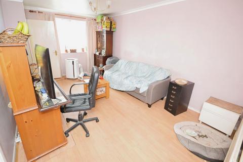 3 Farnaby Way, Stanford-le-hope, SS17 8QZ